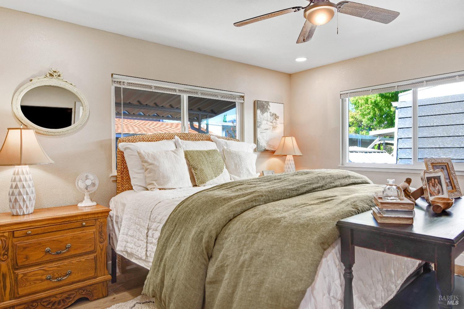 Detail Gallery Image 14 of 23 For 2412 Foothill Blvd 110, Calistoga,  CA 94515 - 2 Beds | 2 Baths