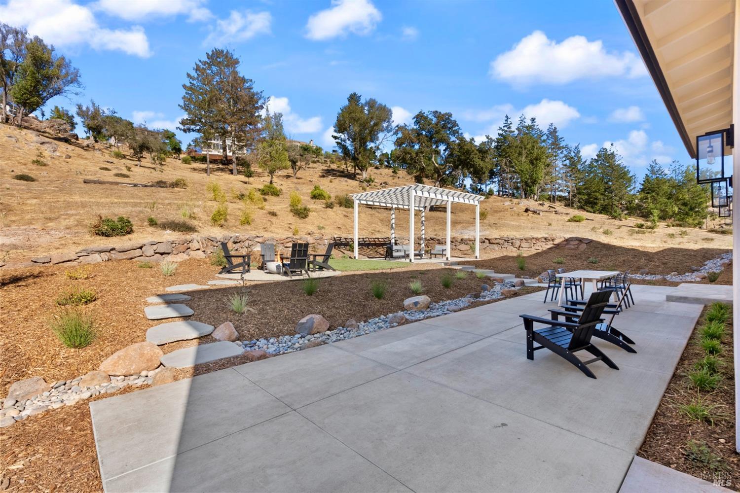 Detail Gallery Image 67 of 74 For 3657 Crown Hill Dr, Santa Rosa,  CA 95404 - 4 Beds | 3/1 Baths