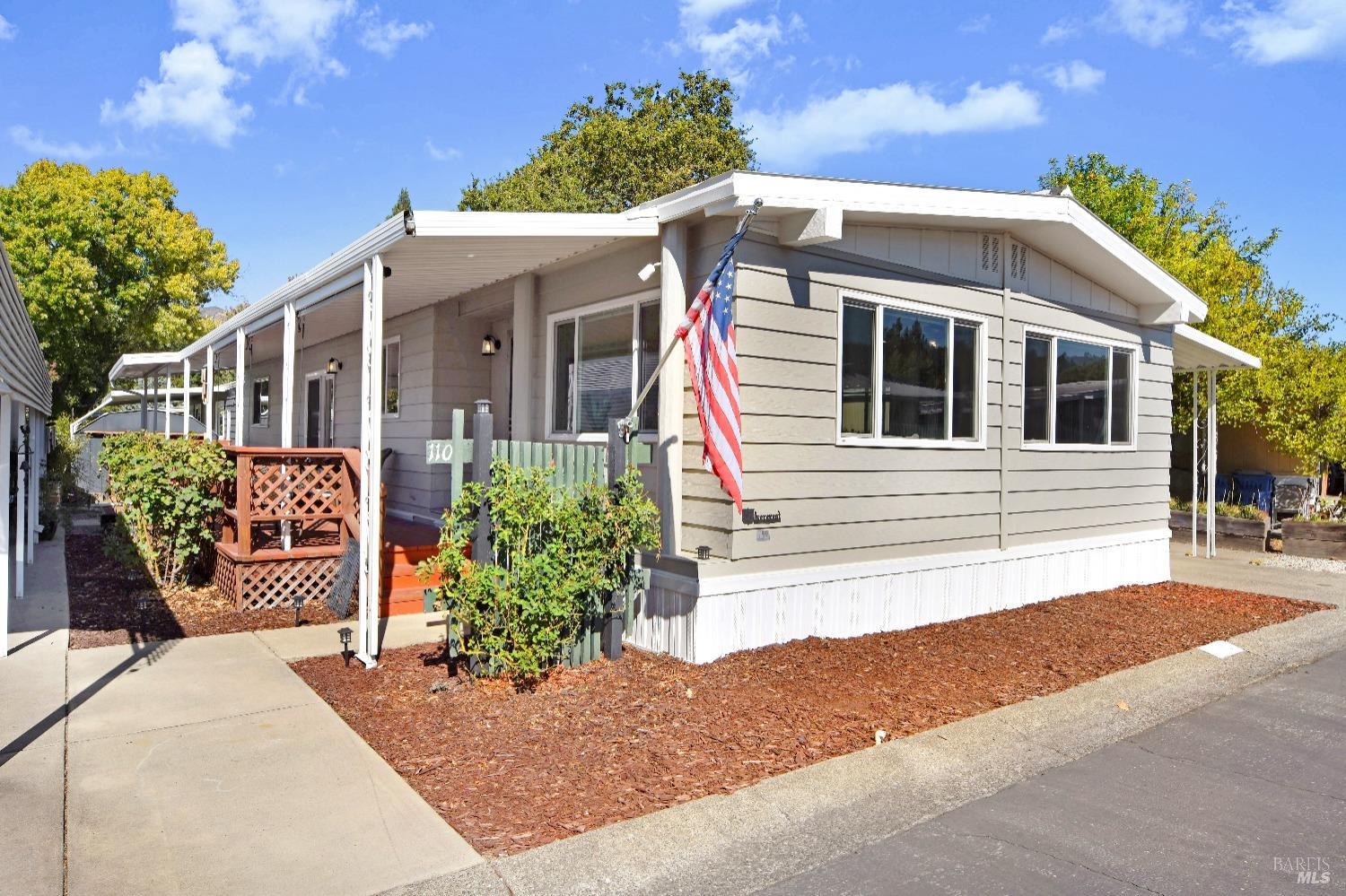 Detail Gallery Image 1 of 23 For 2412 Foothill Blvd 110, Calistoga,  CA 94515 - 2 Beds | 2 Baths