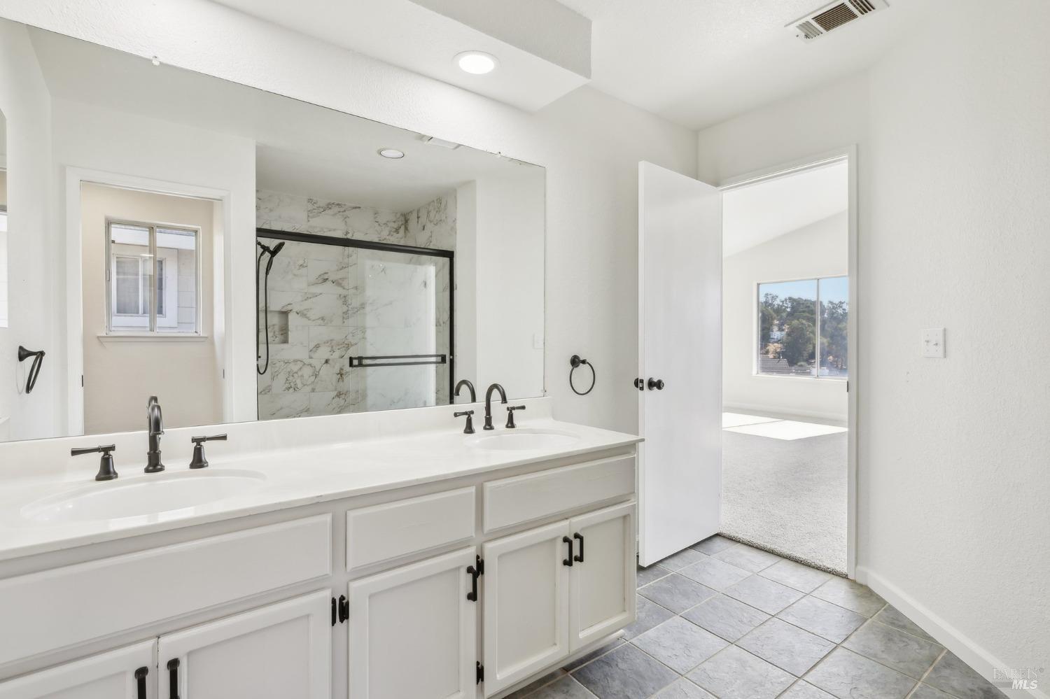 Detail Gallery Image 15 of 21 For 129 Sand Dollar Dr, Vallejo,  CA 94591 - 3 Beds | 2/1 Baths