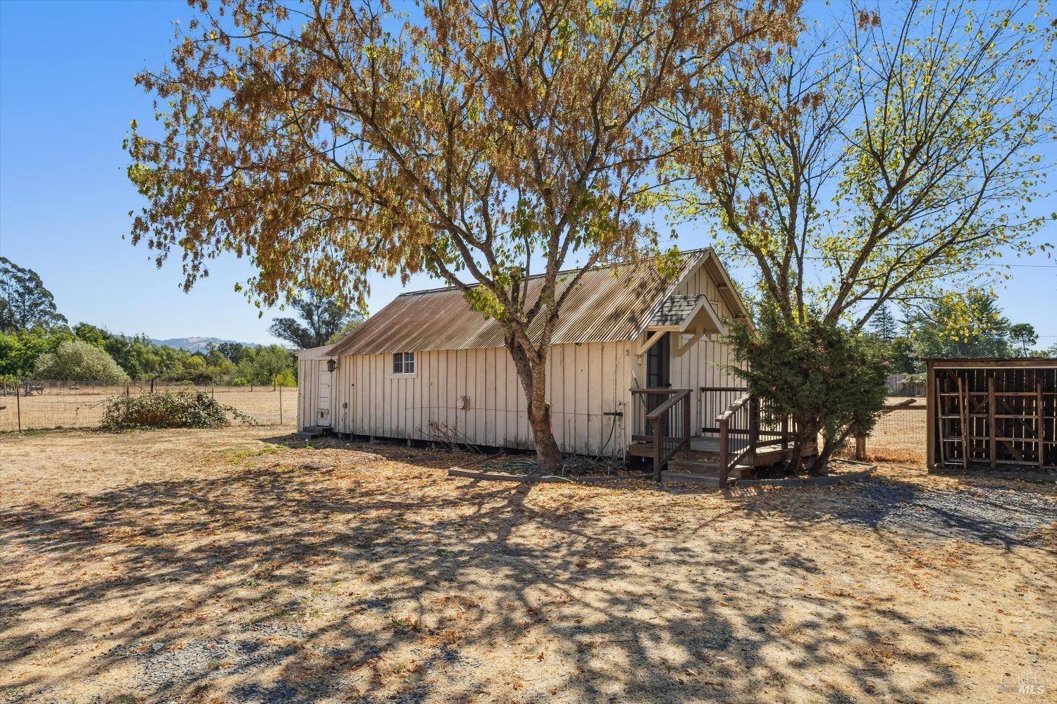 Detail Gallery Image 32 of 87 For 4344 Langner Ave, Santa Rosa,  CA 95407 - 7 Beds | 3/1 Baths