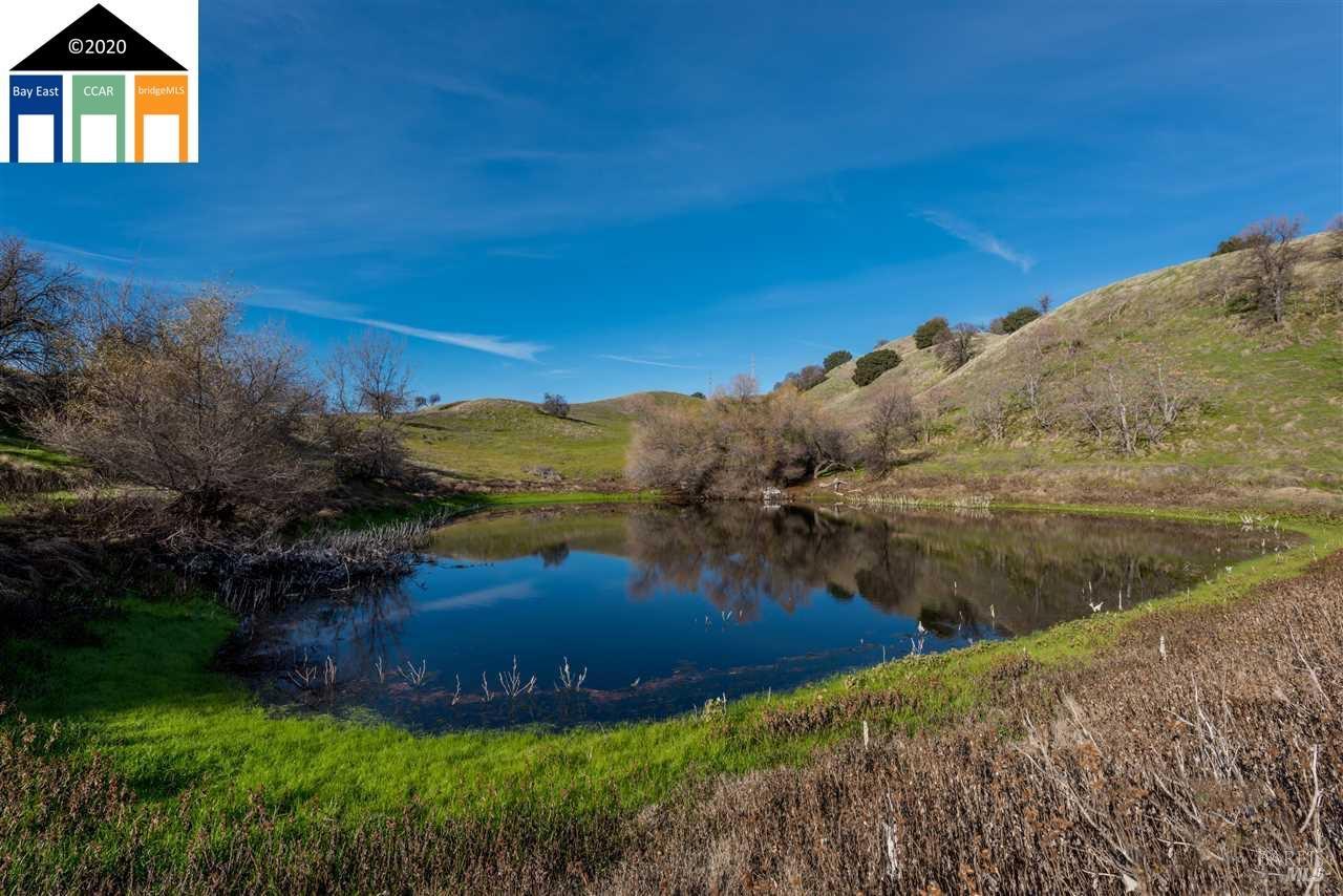 Detail Gallery Image 2 of 45 For 6927 Steiger Hill Rd, Vacaville,  CA 95688 - 2 Beds | 1 Baths