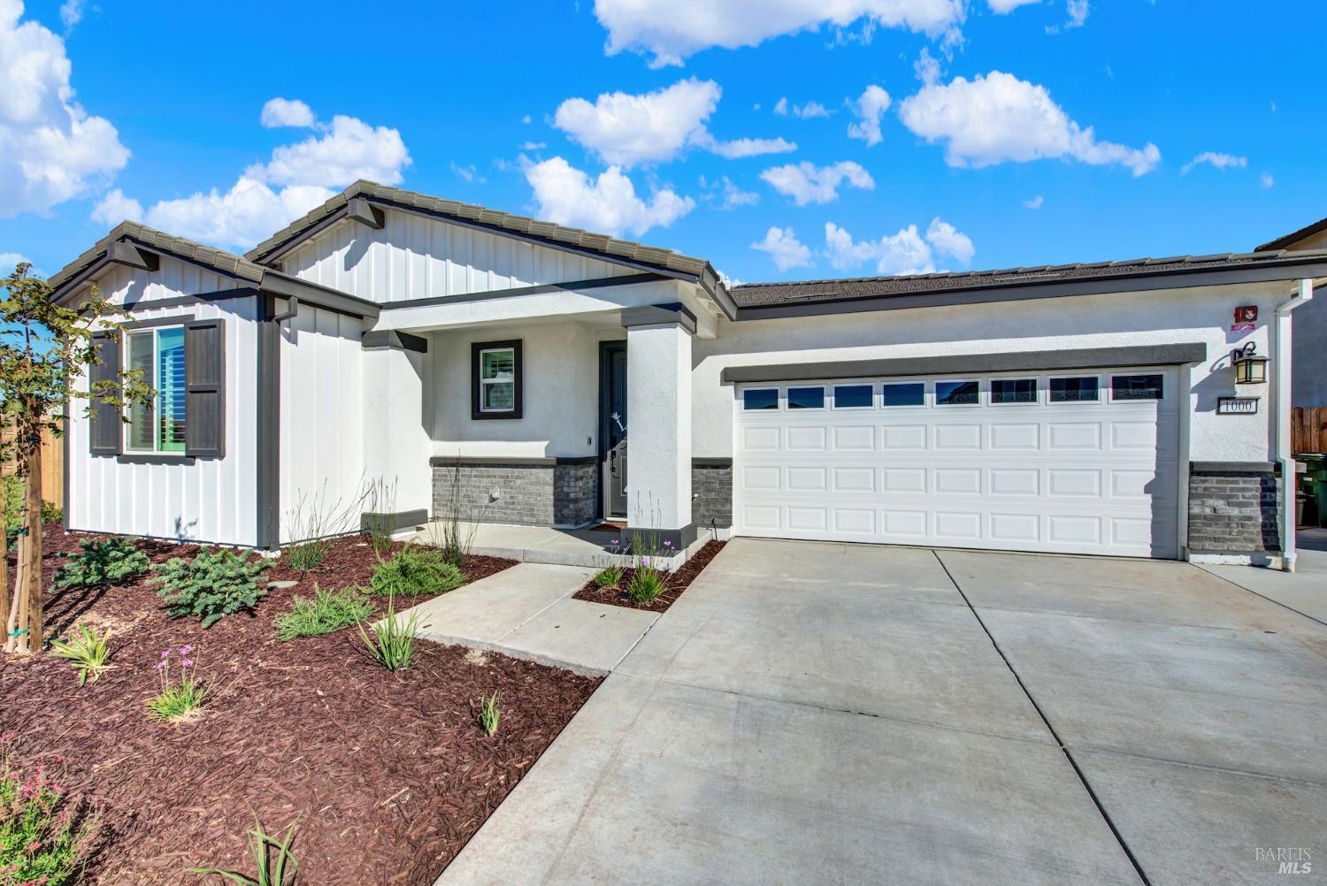 Detail Gallery Image 11 of 77 For 1000 Yateley Ct, Vacaville,  CA 95687 - 4 Beds | 2/1 Baths