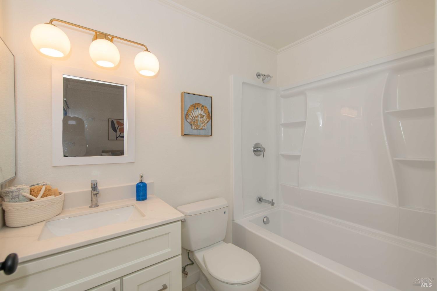 Detail Gallery Image 10 of 19 For 49 Village Cir, San Rafael,  CA 94903 - 1 Beds | 1 Baths