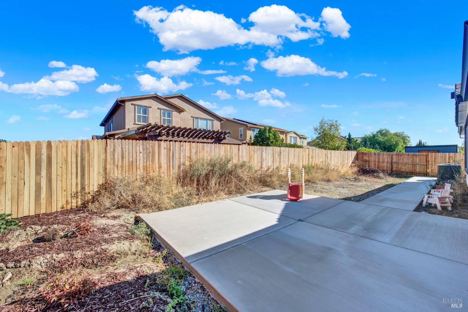 Detail Gallery Image 70 of 77 For 1000 Yateley Ct, Vacaville,  CA 95687 - 4 Beds | 2/1 Baths