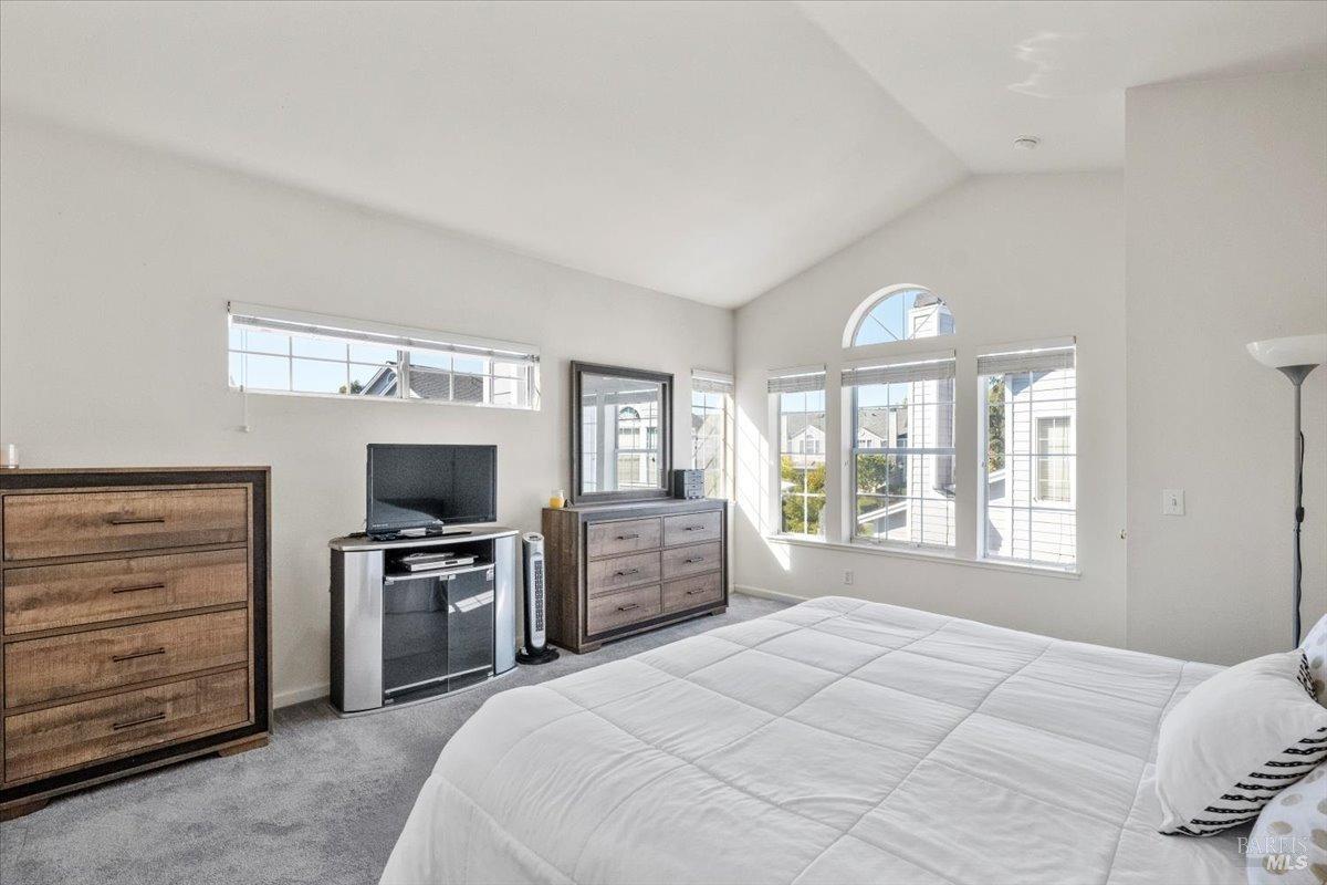 Detail Gallery Image 21 of 34 For 452 Feldspar Ln, Santa Rosa,  CA 95407 - 3 Beds | 2/1 Baths