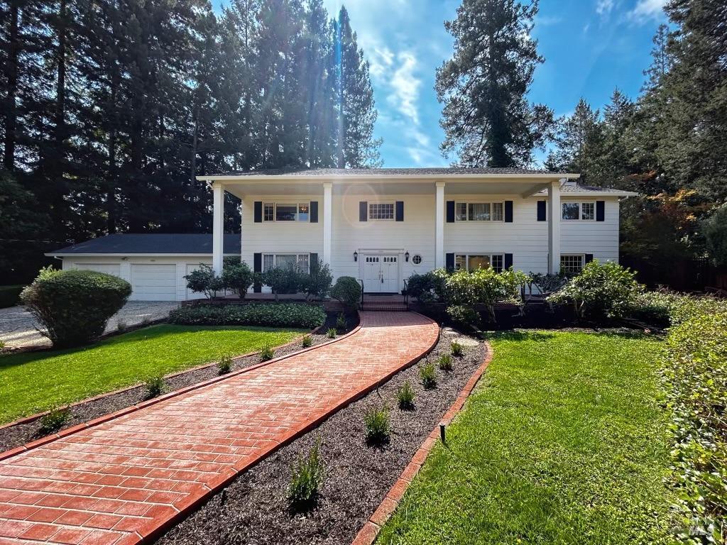 Detail Gallery Image 1 of 30 For 4284 Woodland Shadows Pl, Santa Rosa,  CA 95404 - 4 Beds | 3/1 Baths