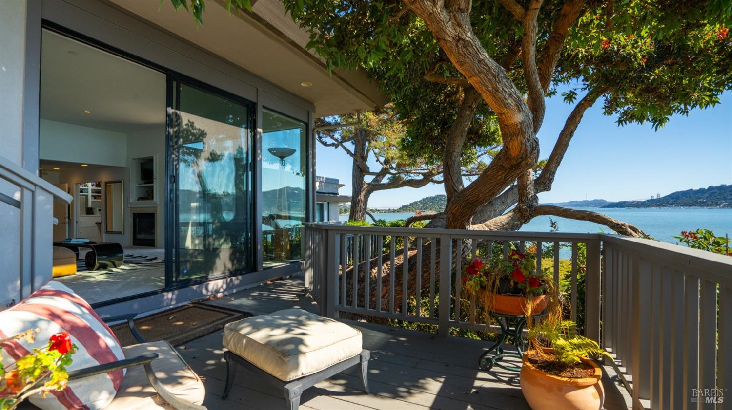 Detail Gallery Image 47 of 53 For 660 Tiburon Blvd, Tiburon,  CA 94920 - 3 Beds | 3 Baths