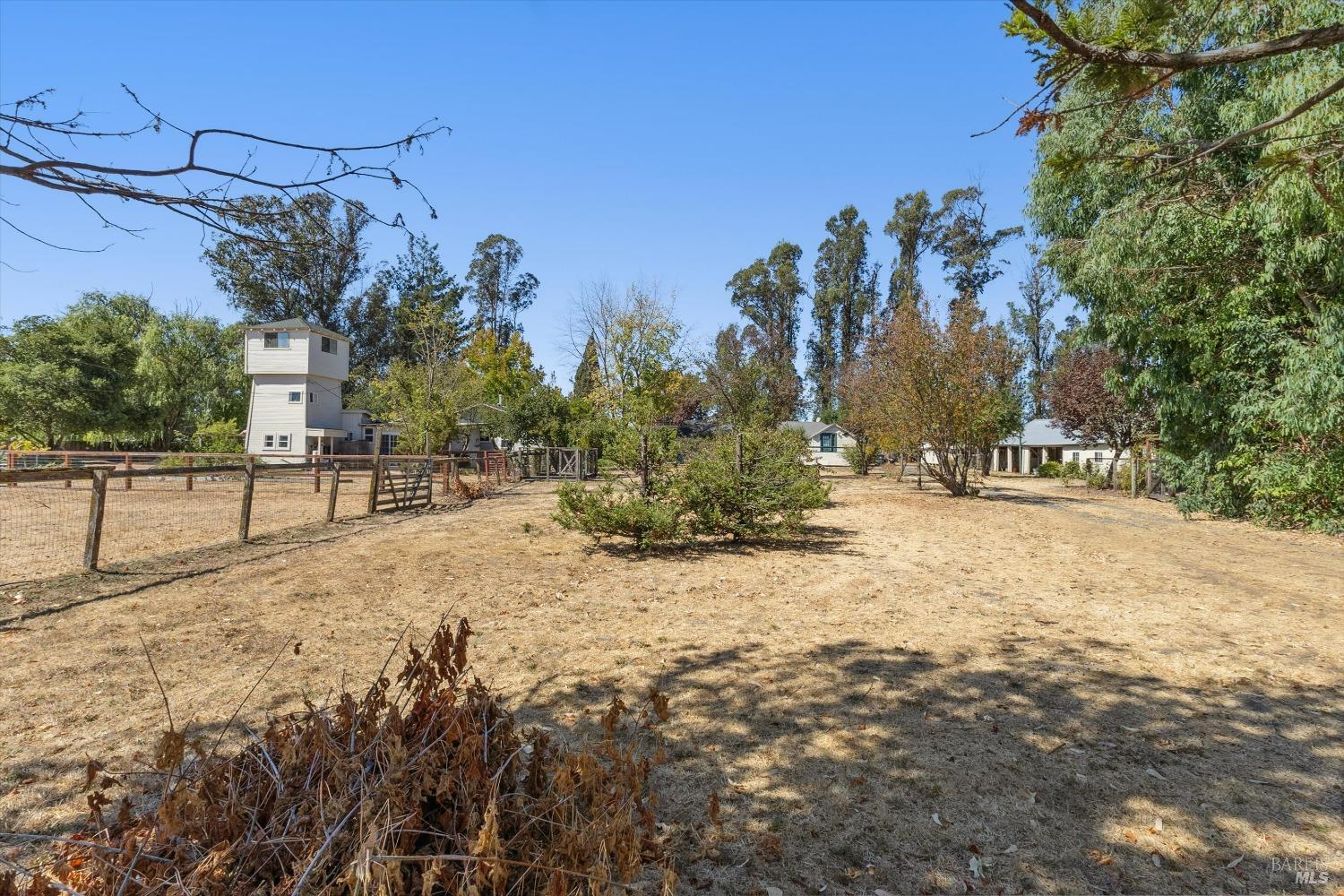 Detail Gallery Image 33 of 87 For 4344 Langner Ave, Santa Rosa,  CA 95407 - 7 Beds | 3/1 Baths