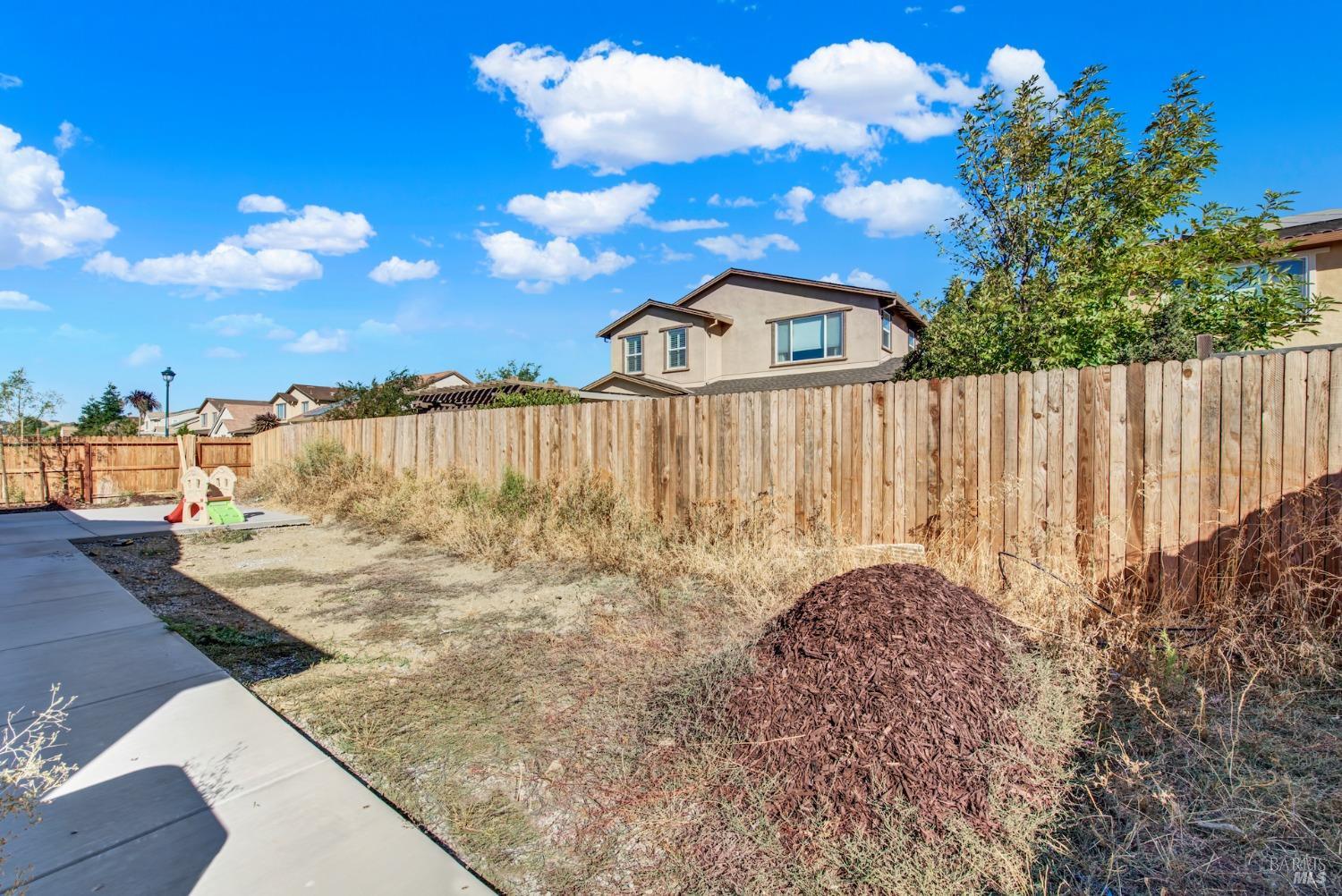 Detail Gallery Image 74 of 77 For 1000 Yateley Ct, Vacaville,  CA 95687 - 4 Beds | 2/1 Baths