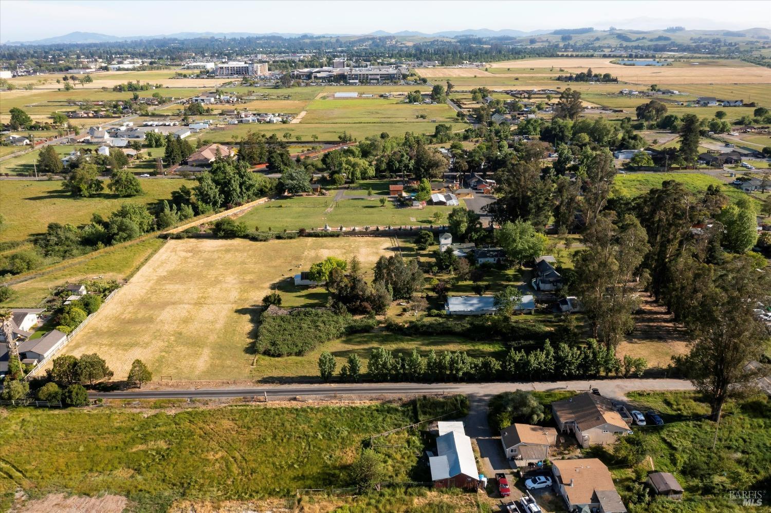 Detail Gallery Image 78 of 87 For 4344 Langner Ave, Santa Rosa,  CA 95407 - 7 Beds | 3/1 Baths