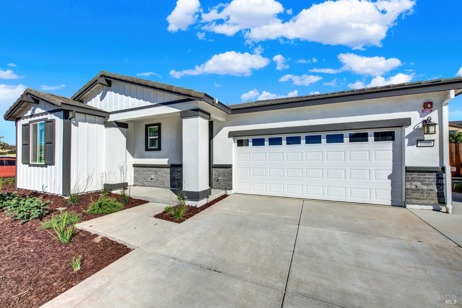 Detail Gallery Image 10 of 77 For 1000 Yateley Ct, Vacaville,  CA 95687 - 4 Beds | 2/1 Baths