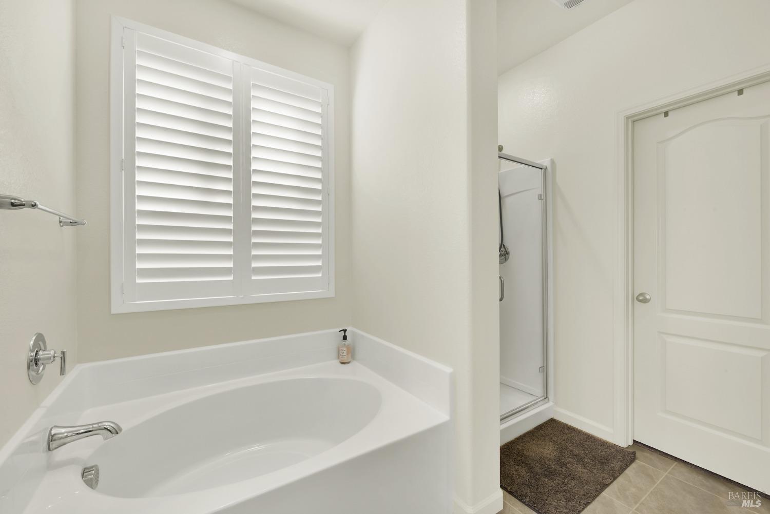 Detail Gallery Image 46 of 77 For 1000 Yateley Ct, Vacaville,  CA 95687 - 4 Beds | 2/1 Baths