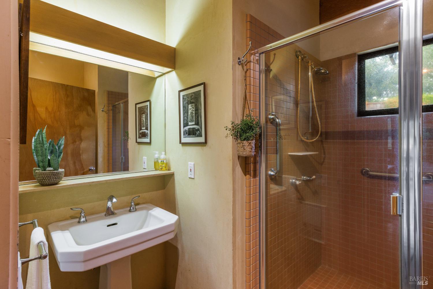 Detail Gallery Image 24 of 43 For 2315 Schultz Rd, Kenwood,  CA 95452 - 3 Beds | 3/1 Baths