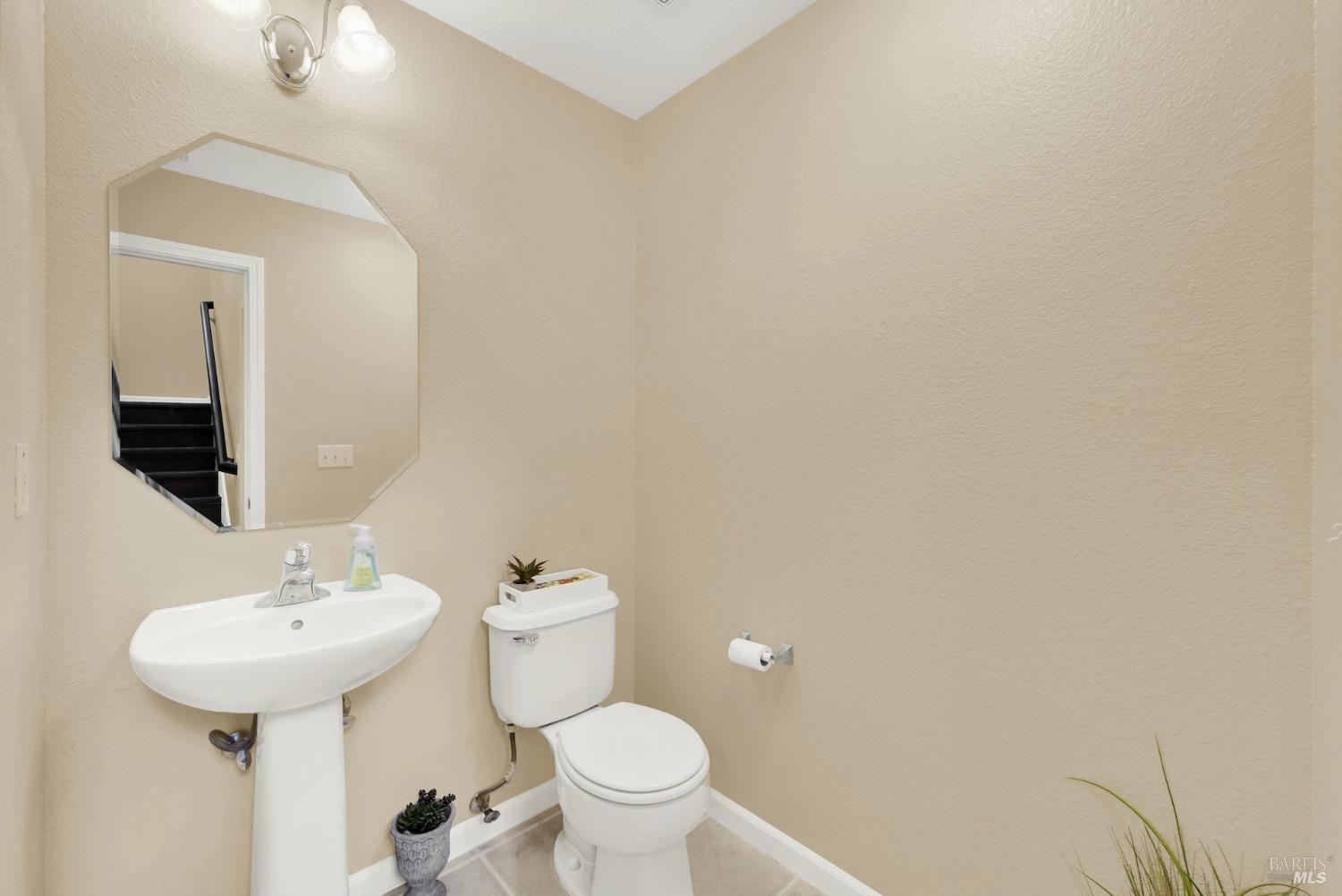 Detail Gallery Image 31 of 78 For 4743 Hummingbird Dr, Fairfield,  CA 94534 - 5 Beds | 3/1 Baths