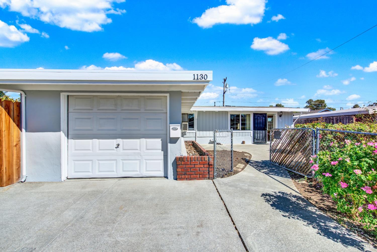 Detail Gallery Image 1 of 71 For 1130 Hayes St, Fairfield,  CA 94533 - 3 Beds | 2 Baths