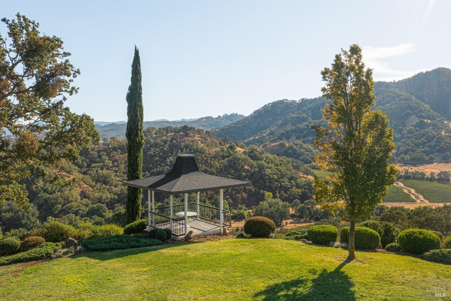 Detail Gallery Image 38 of 43 For 241 Henry Station Rd, Ukiah,  CA 95482 - 3 Beds | 3 Baths