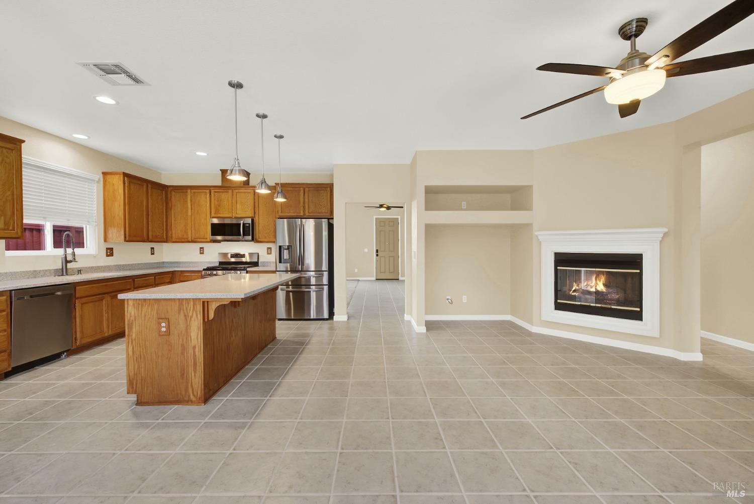 Detail Gallery Image 20 of 78 For 4743 Hummingbird Dr, Fairfield,  CA 94534 - 5 Beds | 3/1 Baths