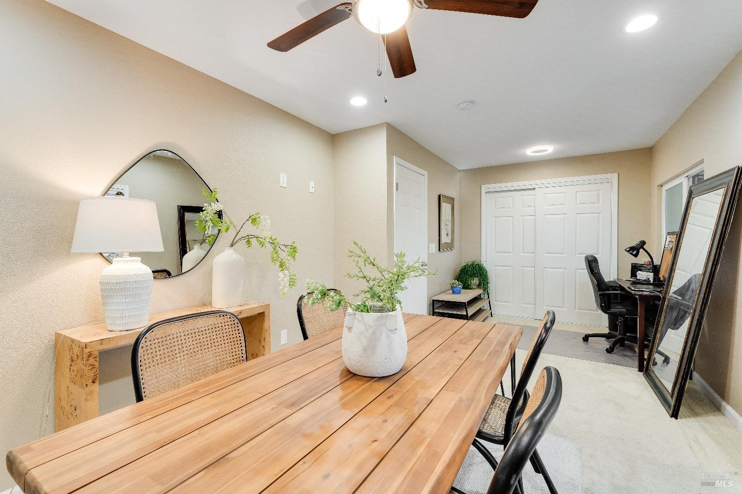 Detail Gallery Image 11 of 31 For 183 Lemon Tree Cir, Vacaville,  CA 95687 - 2 Beds | 2 Baths