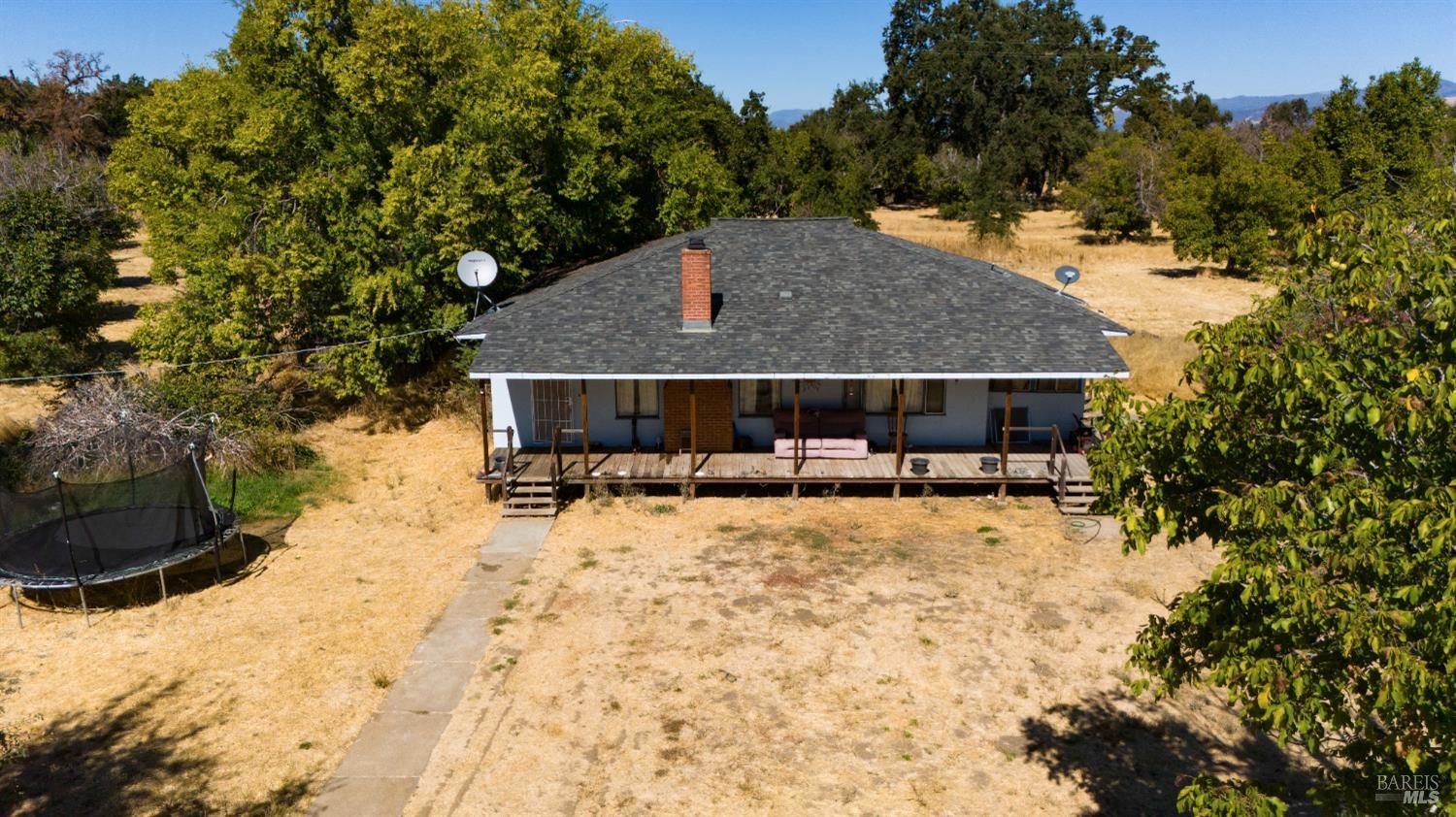 Detail Gallery Image 2 of 24 For 1010 Argonaut Rd, Kelseyville,  CA 95453 - 3 Beds | 1 Baths