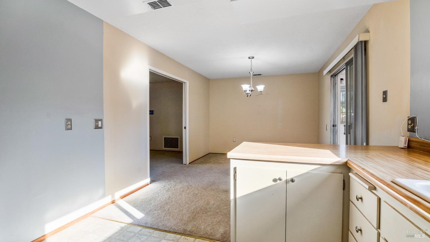 Detail Gallery Image 15 of 49 For 118 Mckinley Cir, Vacaville,  CA 95687 - 2 Beds | 2 Baths