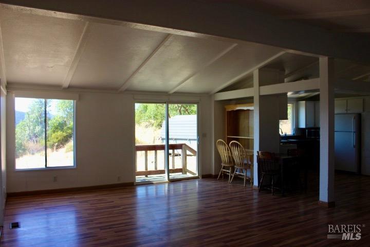 Detail Gallery Image 5 of 34 For 2270 Spyrock Rd, Leggett,  CA 95585 - 2 Beds | 2 Baths