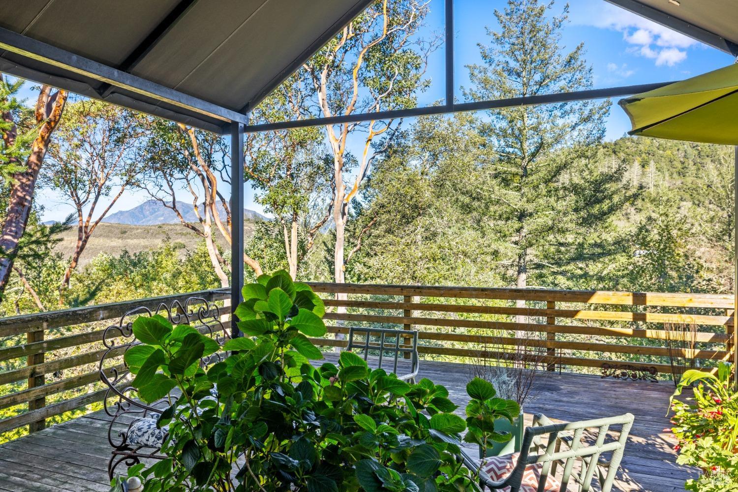 Detail Gallery Image 4 of 38 For 6400 Sharp Rd, Calistoga,  CA 94515 - 4 Beds | 4 Baths