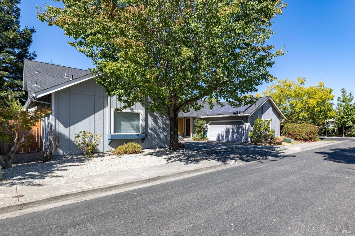 Detail Gallery Image 10 of 41 For 2336 San Miguel Pl, Santa Rosa,  CA 95403 - 3 Beds | 2 Baths