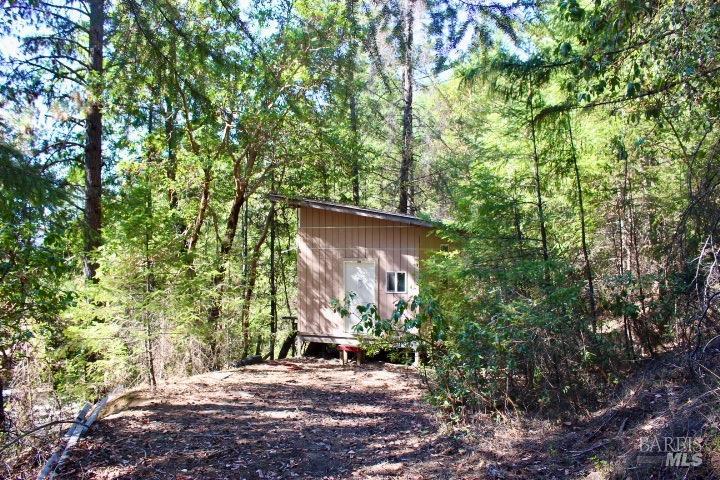 Detail Gallery Image 26 of 34 For 2270 Spyrock Rd, Leggett,  CA 95585 - 2 Beds | 2 Baths