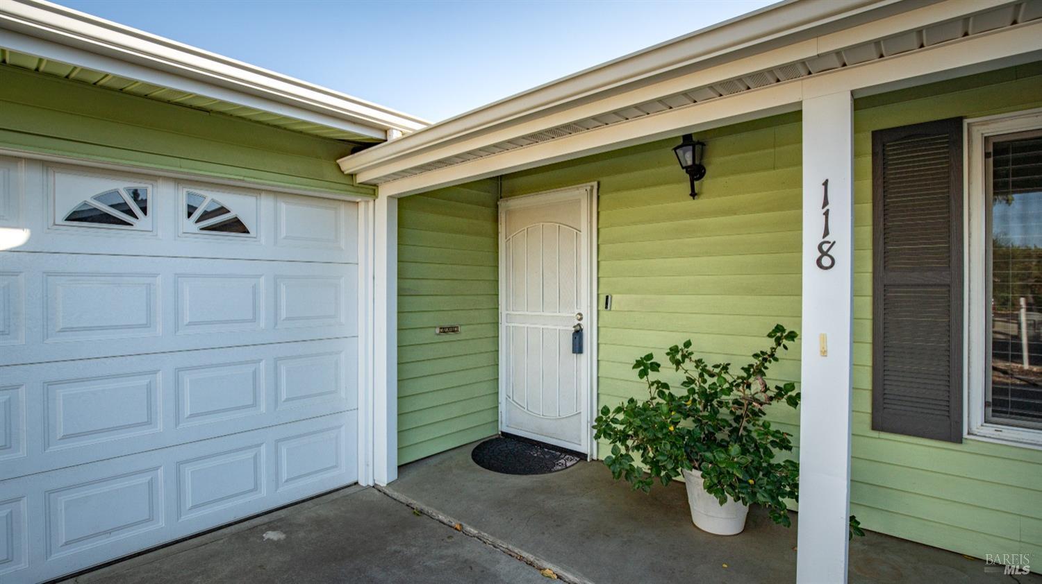 Detail Gallery Image 5 of 49 For 118 Mckinley Cir, Vacaville,  CA 95687 - 2 Beds | 2 Baths