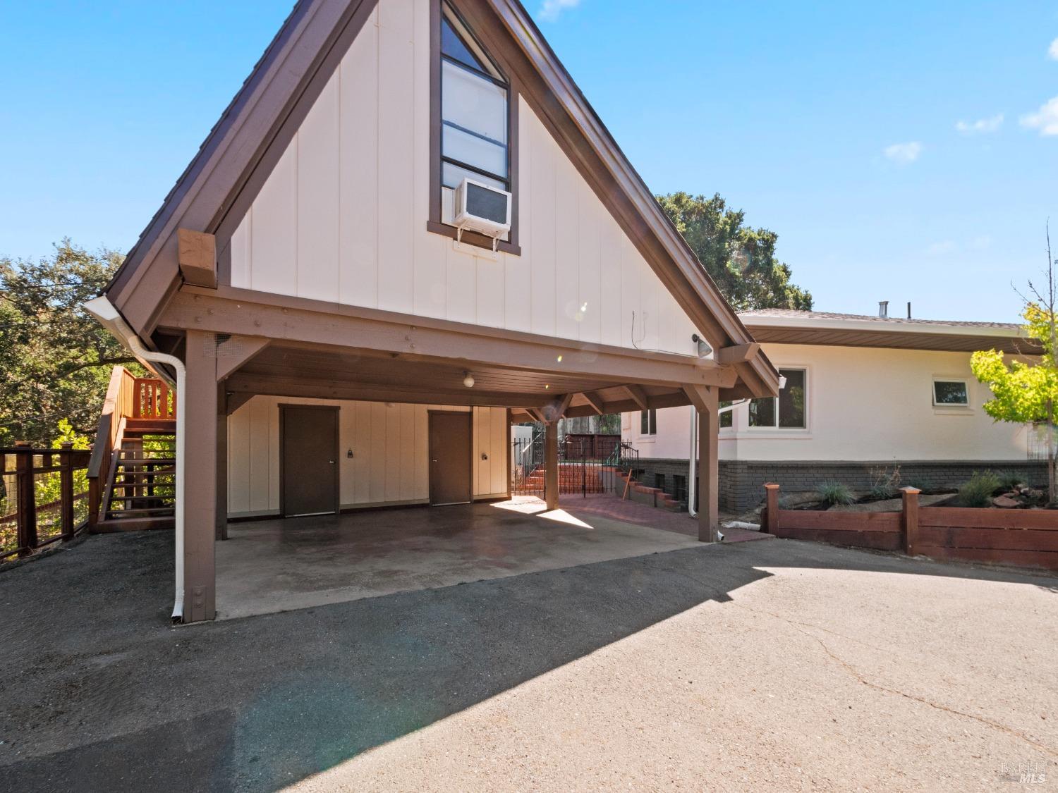 Detail Gallery Image 56 of 57 For 111 Deer Hollow Rd, San Anselmo,  CA 94960 - 5 Beds | 4 Baths