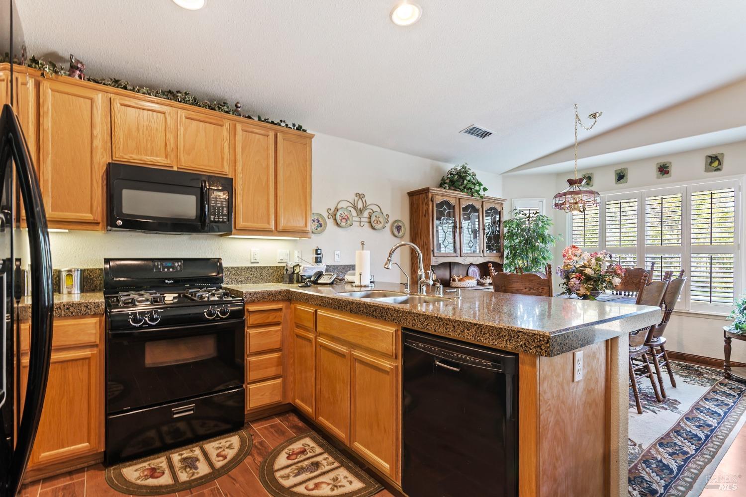 Detail Gallery Image 14 of 54 For 330 Cypress Dr, Rio Vista,  CA 94571 - 2 Beds | 2 Baths