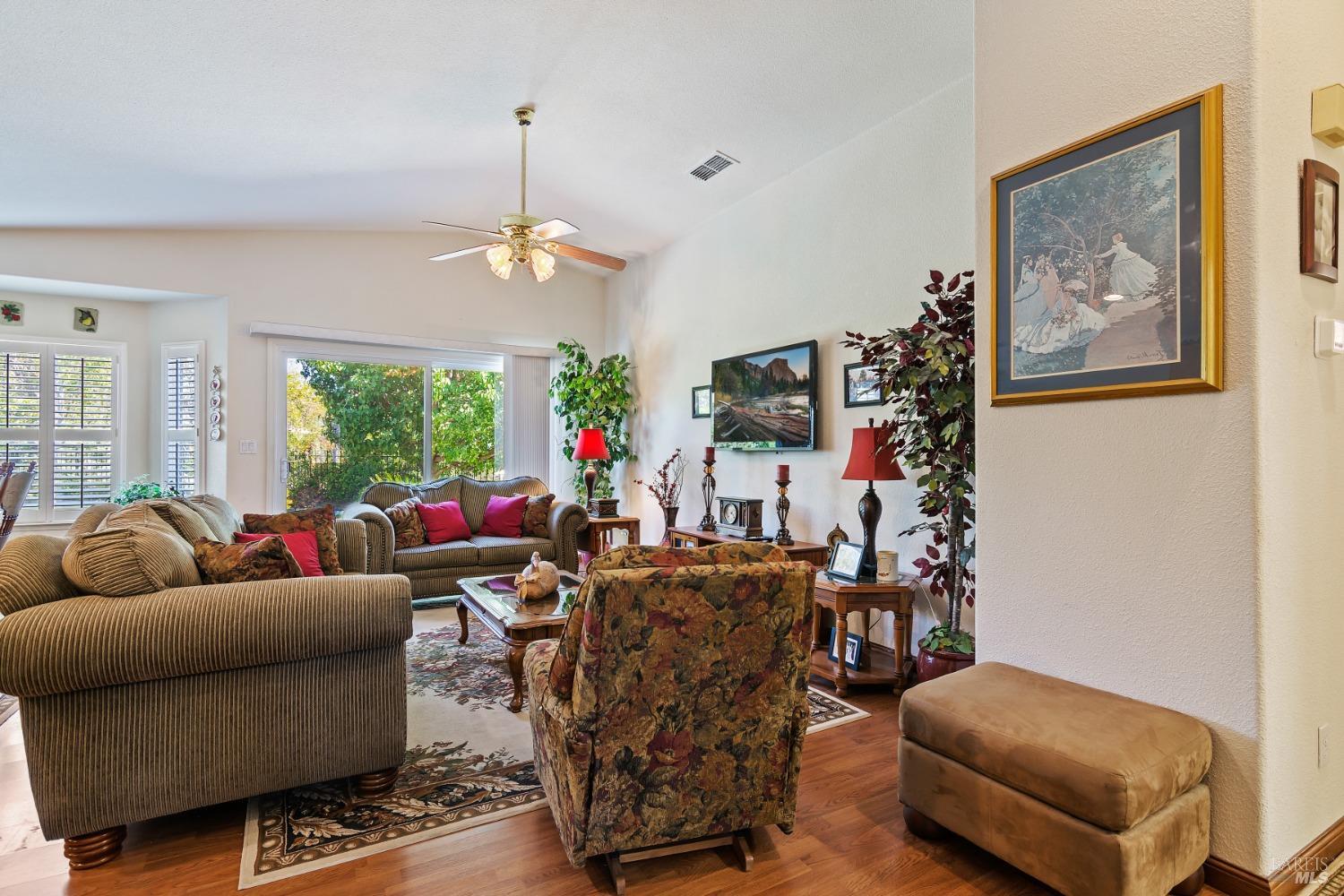 Detail Gallery Image 7 of 54 For 330 Cypress Dr, Rio Vista,  CA 94571 - 2 Beds | 2 Baths