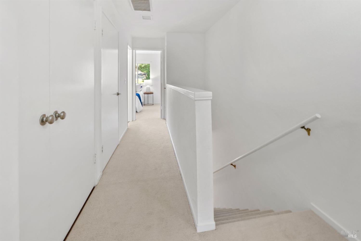 Detail Gallery Image 19 of 33 For 32 Wimbledon Ln, Fairfax,  CA 94930 - 2 Beds | 2/1 Baths