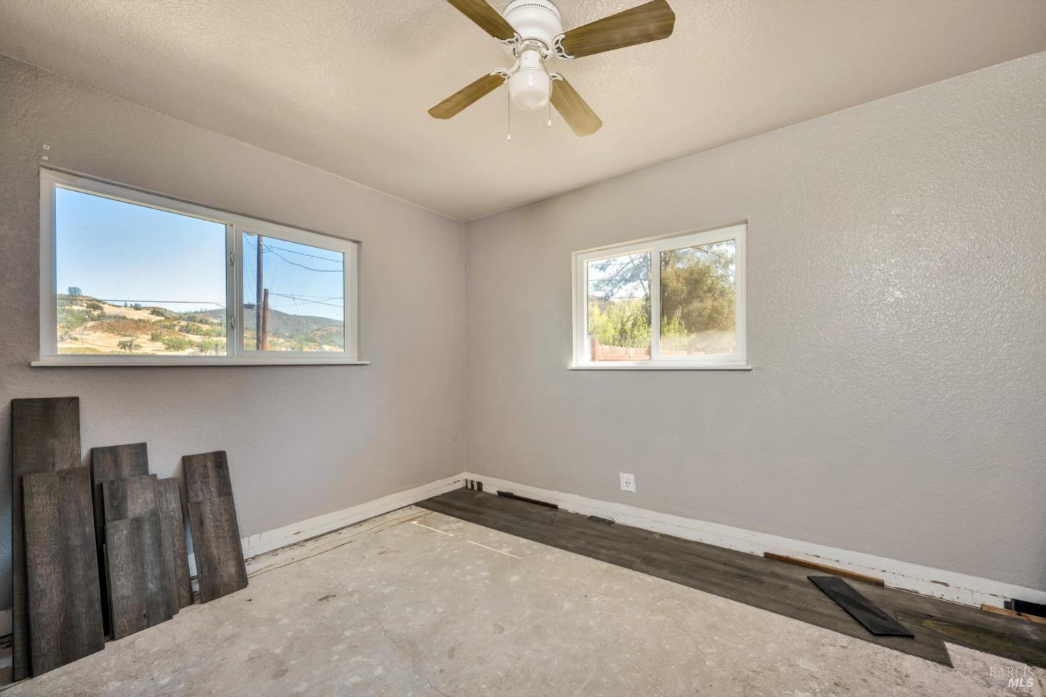 Detail Gallery Image 12 of 22 For 1049 Deputy Dr, Pope Valley,  CA 94567 - 4 Beds | 2/1 Baths