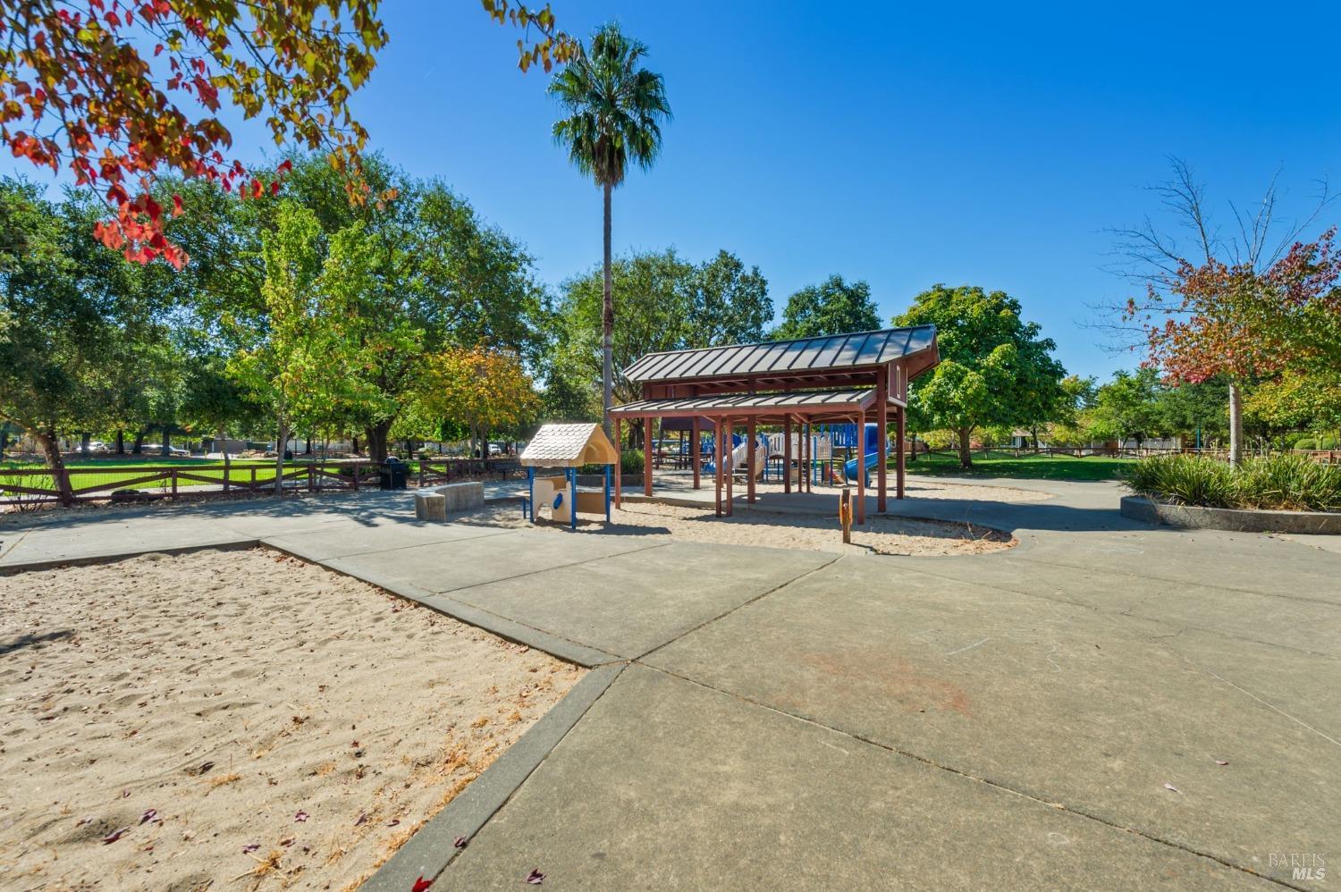 Detail Gallery Image 41 of 44 For 2093 Pinercrest Dr, Santa Rosa,  CA 95403 - 4 Beds | 3 Baths