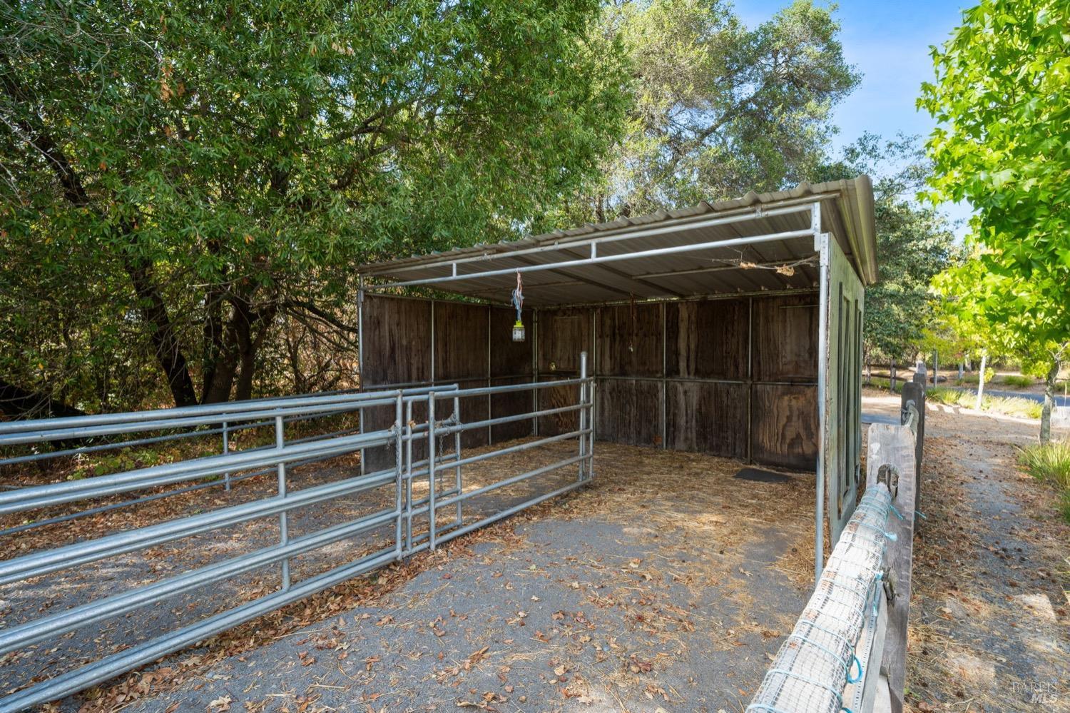 Detail Gallery Image 68 of 74 For 1603 Balverne Ln, Windsor,  CA 95492 - 3 Beds | 4/1 Baths