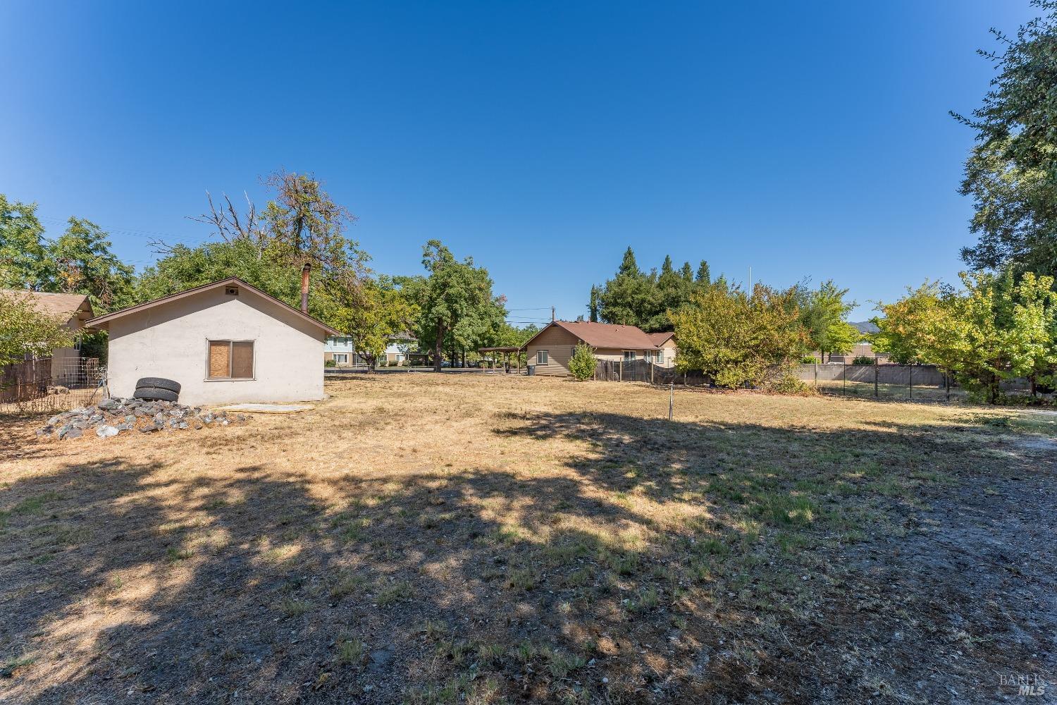 Detail Gallery Image 8 of 15 For 495 Clara Ave, Ukiah,  CA 95482 - 4 Beds | 2 Baths