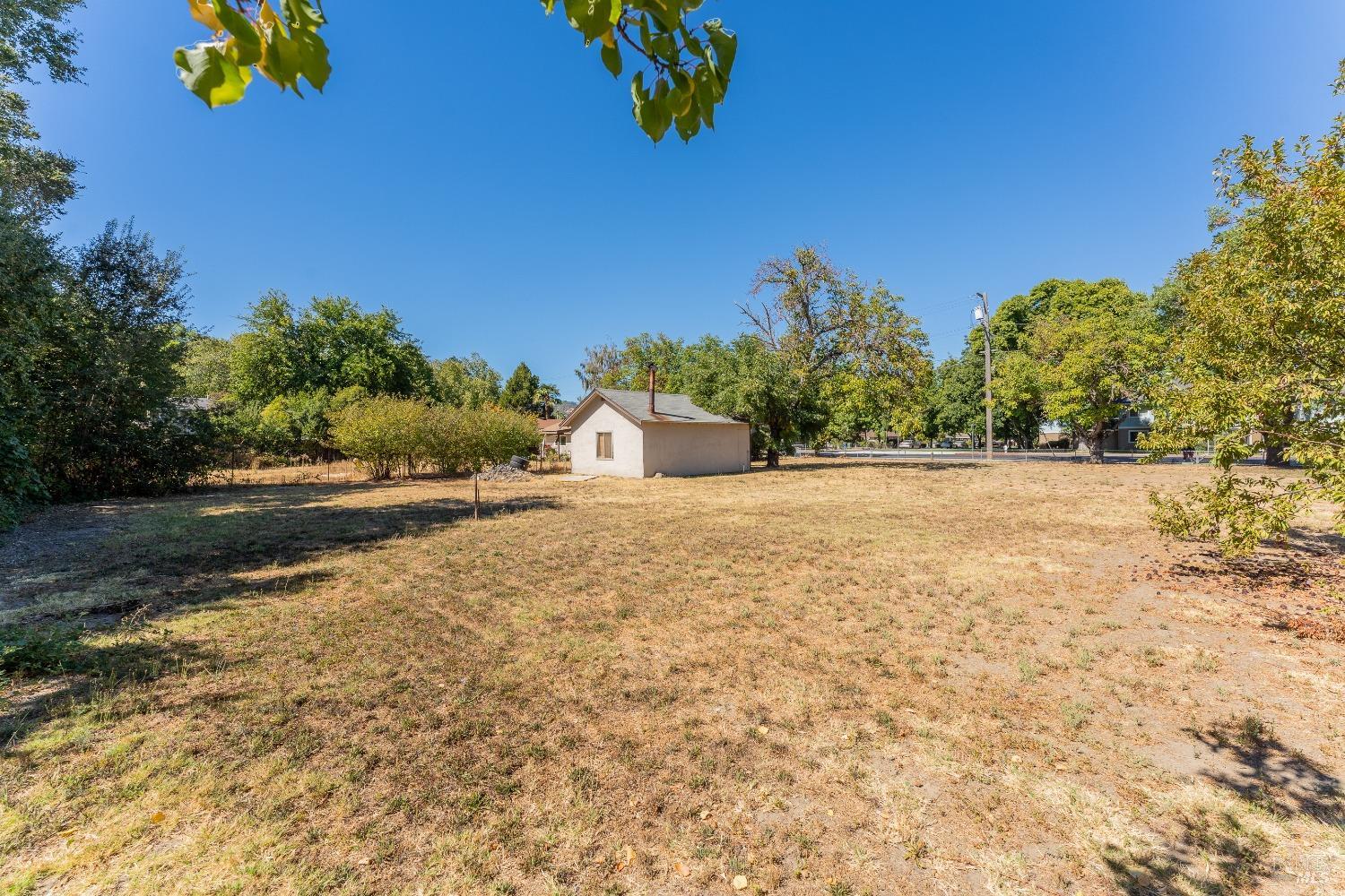 Detail Gallery Image 7 of 15 For 495 Clara Ave, Ukiah,  CA 95482 - 4 Beds | 2 Baths