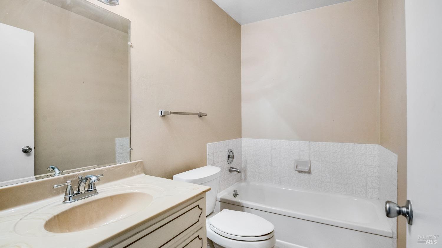 Detail Gallery Image 17 of 49 For 118 Mckinley Cir, Vacaville,  CA 95687 - 2 Beds | 2 Baths