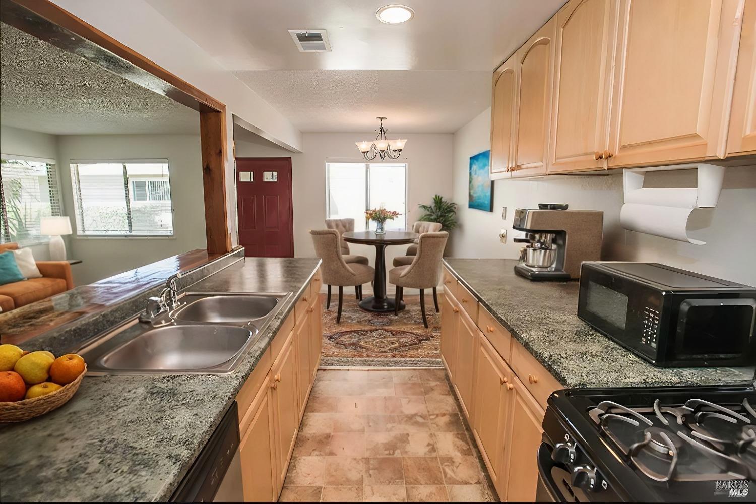 Duxburry Lane #2, Vacaville, California image 10