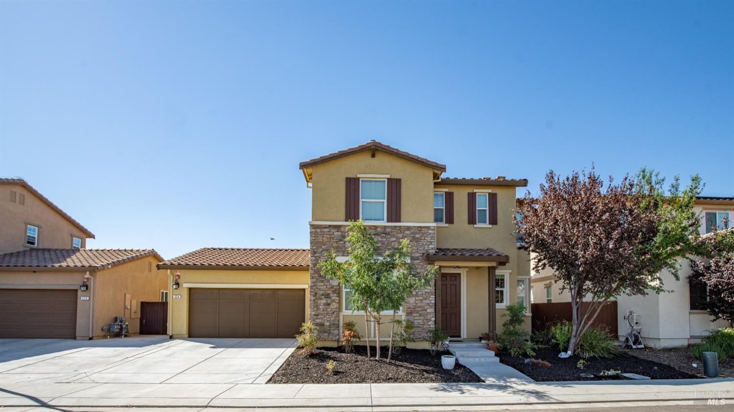 Detail Gallery Image 1 of 49 For 324 Jasmine Dr, Vacaville,  CA 95687 - 3 Beds | 2/1 Baths