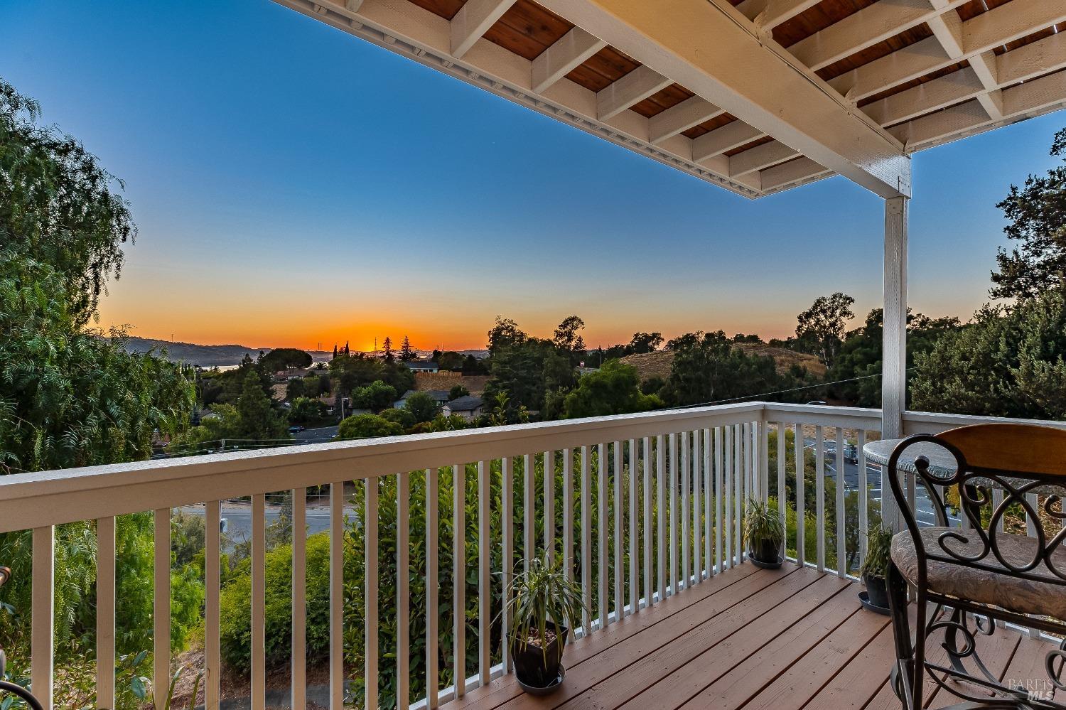 Detail Gallery Image 1 of 1 For 565 Lori Dr #23,  Benicia,  CA 94510 - 3 Beds | 2 Baths