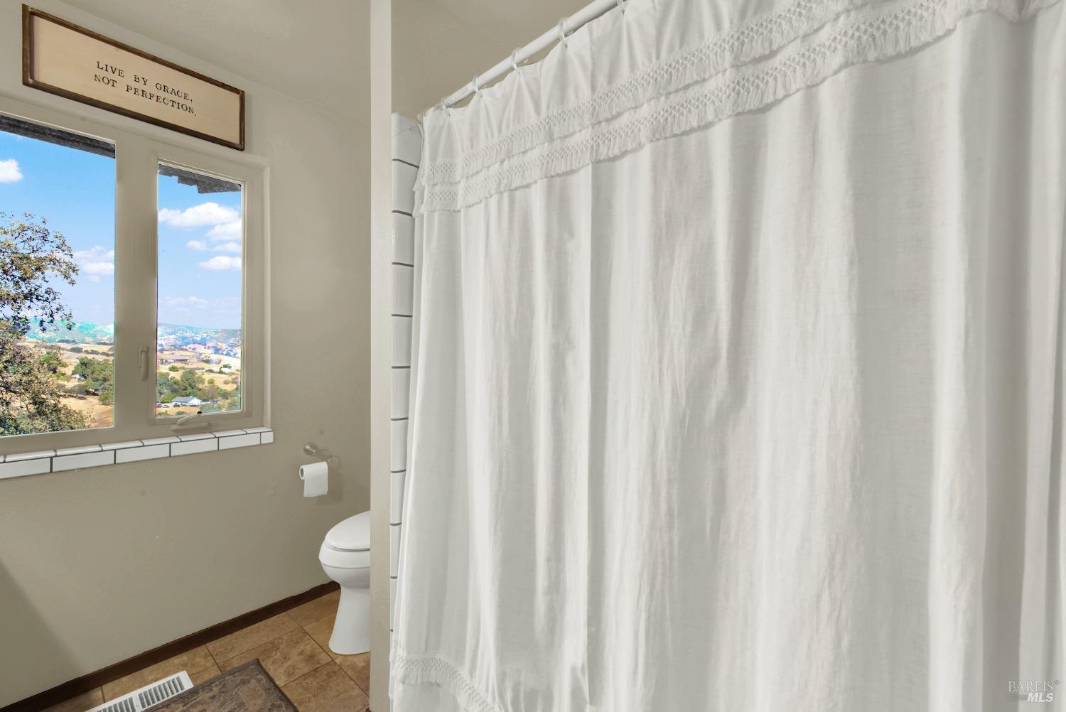 Detail Gallery Image 70 of 89 For 4114 Wellborn Way, Vacaville,  CA 95688 - 3 Beds | 2 Baths