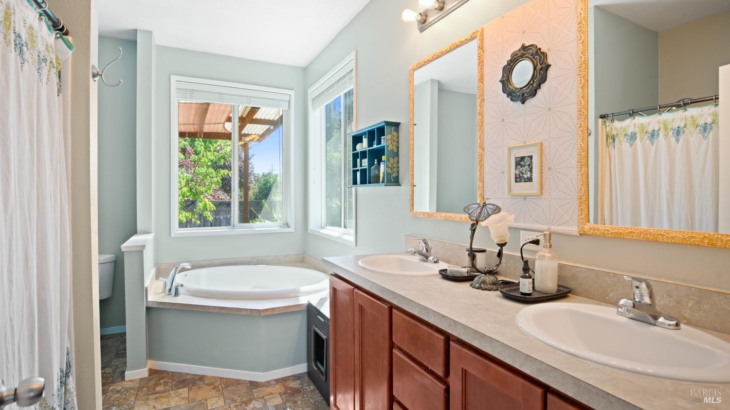 Detail Gallery Image 15 of 37 For 597 Baxter Ave, Sonoma,  CA 95476 - 3 Beds | 2 Baths