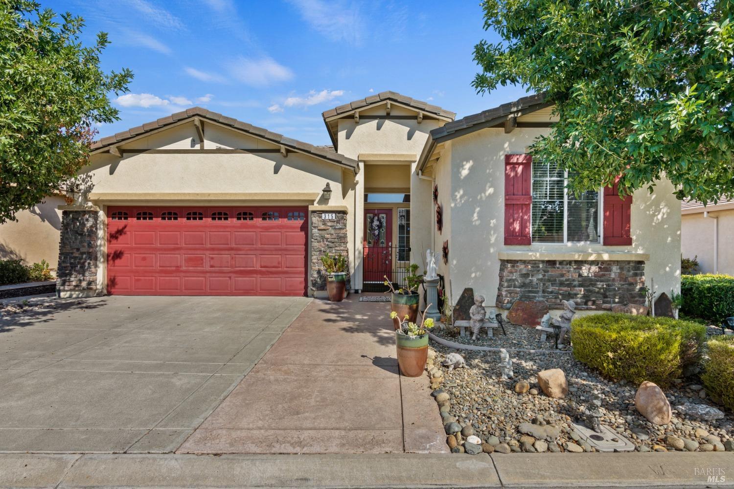 Detail Gallery Image 1 of 60 For 315 Riverwood Ln, Rio Vista,  CA 94571 - 2 Beds | 2 Baths