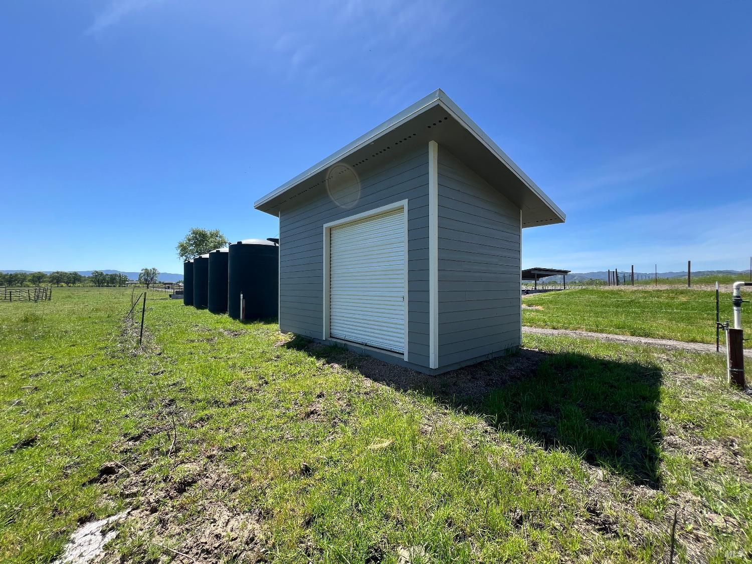 Detail Gallery Image 9 of 24 For 2785 Finley East Rd, Finley,  CA 95435 - 2 Beds | 1 Baths