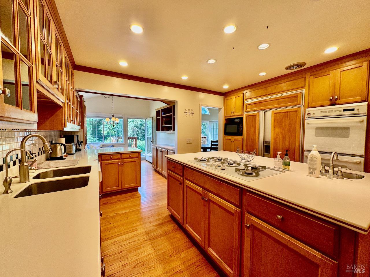 Detail Gallery Image 8 of 21 For 1139 Petra Dr, Napa,  CA 94558 - 5 Beds | 4 Baths