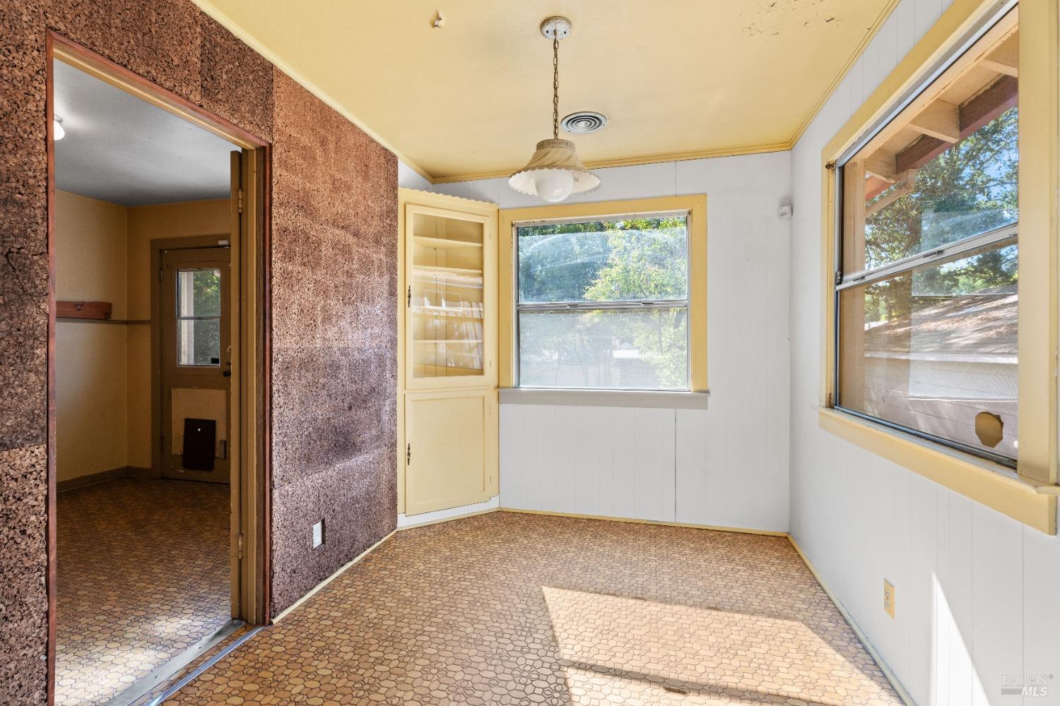 Detail Gallery Image 11 of 32 For 619 Grove Ave, Ukiah,  CA 95482 - 3 Beds | 2 Baths