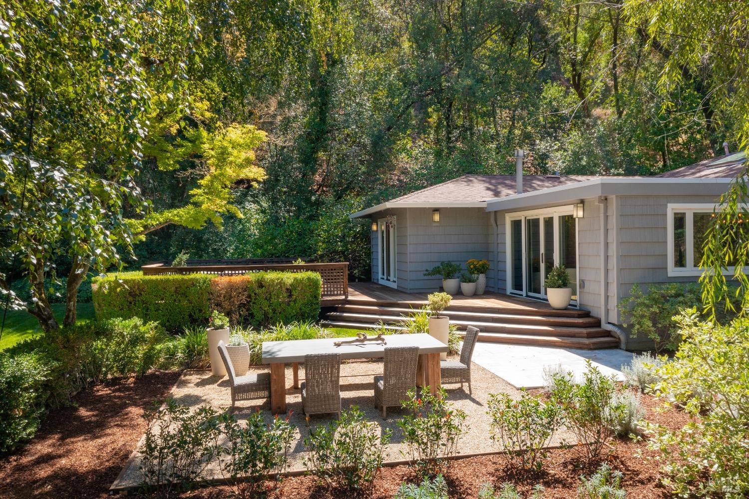 Detail Gallery Image 28 of 59 For 850 Conn Valley Rd, Saint Helena,  CA 94574 - 3 Beds | 2/1 Baths